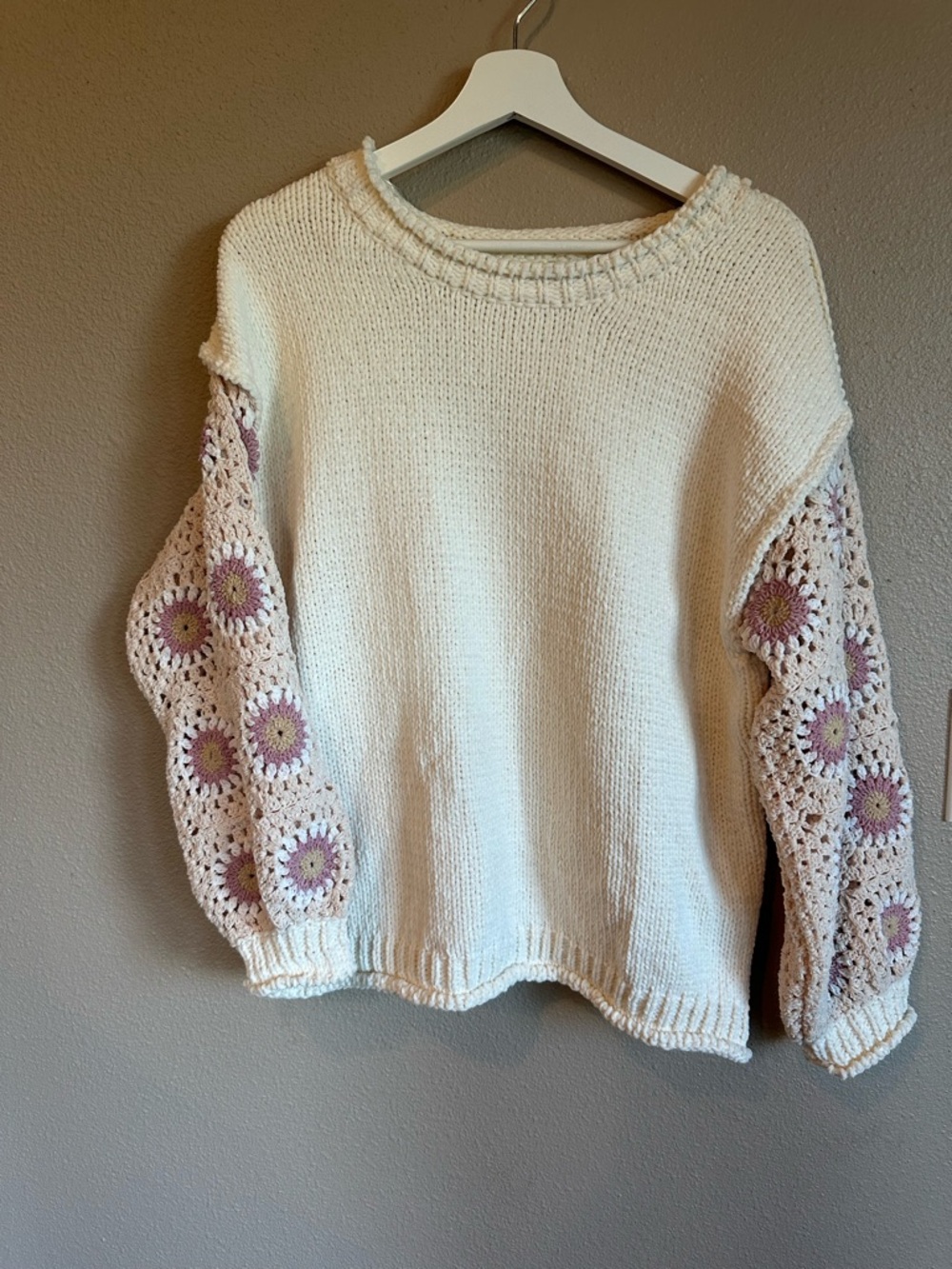 POL contrast sleeve chenille sweater